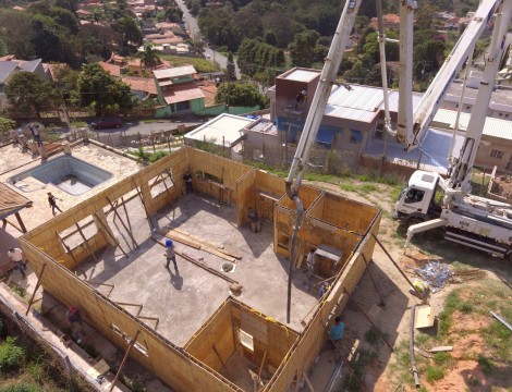 Obra Casa Sobrado em Araçariguama